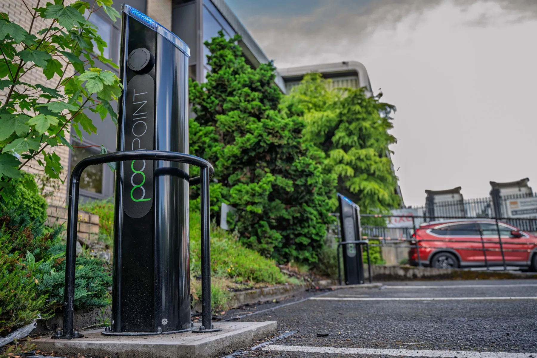 B&Q Regional Consolidation Centre, workplace EV charging