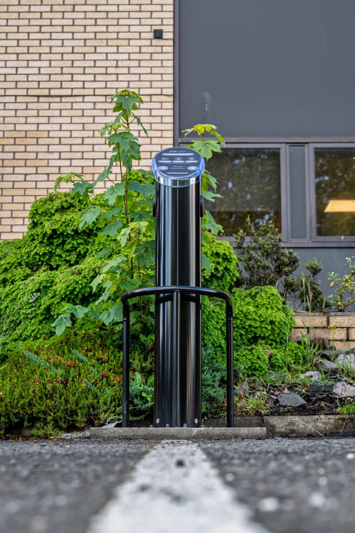 B&Q Regional Consolidation Centre, workplace EV charging