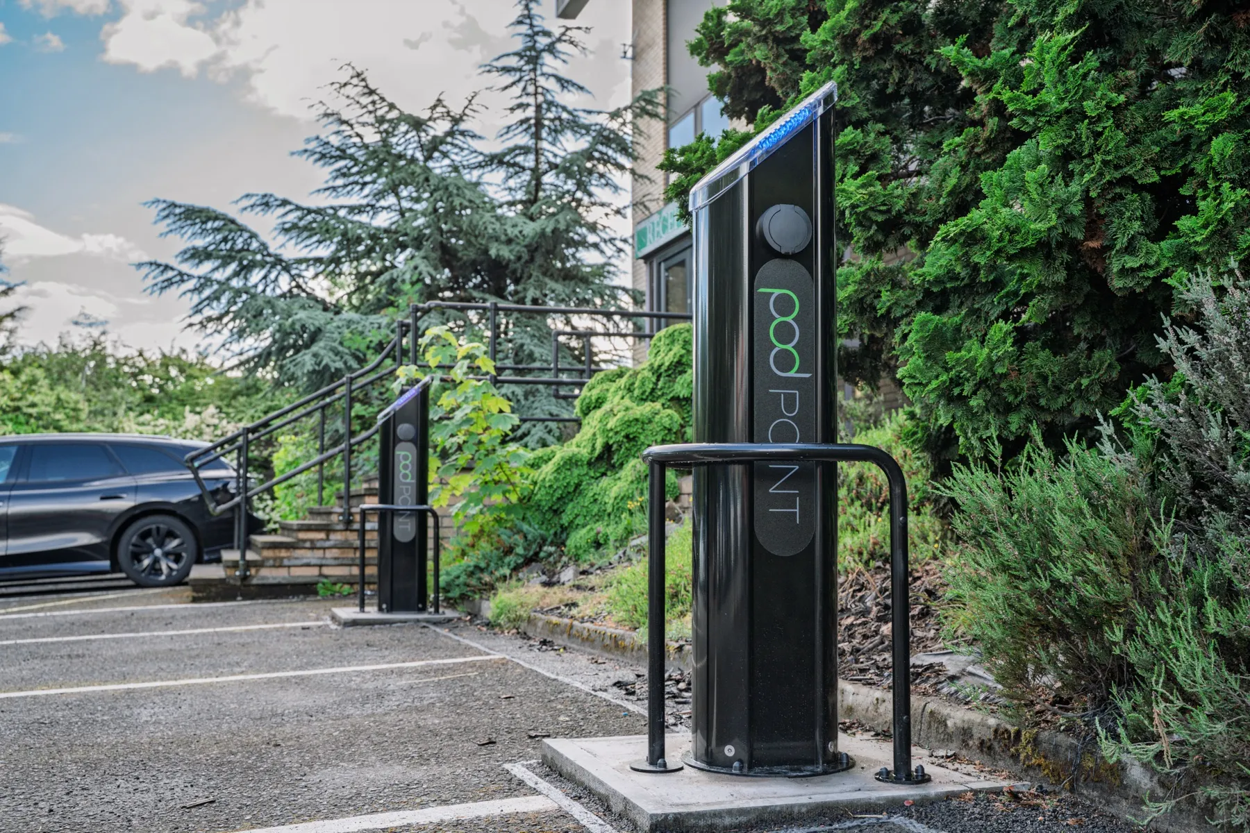 B&Q Regional Consolidation Centre, workplace EV charging