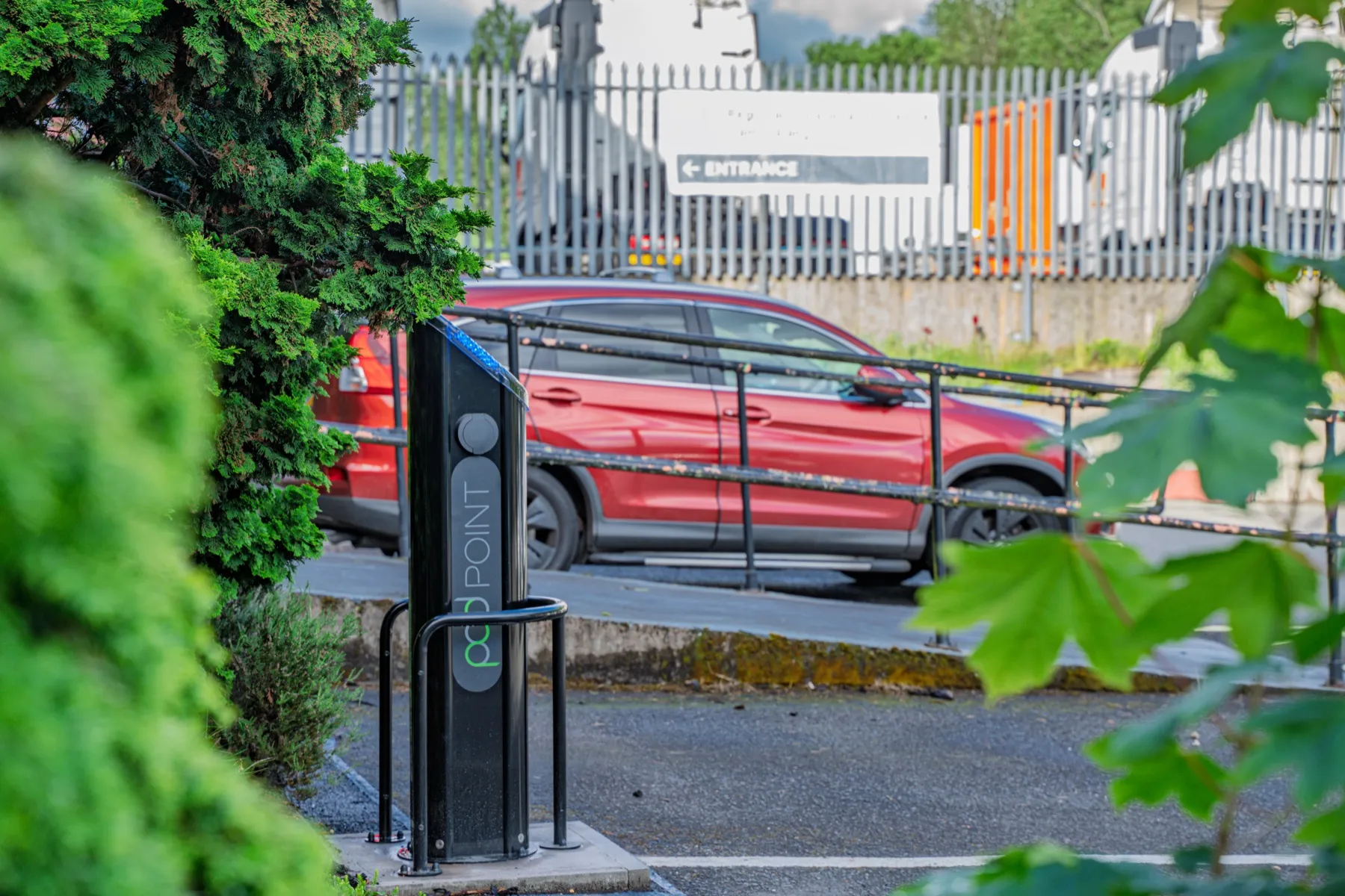 B&Q Regional Consolidation Centre, workplace EV charging