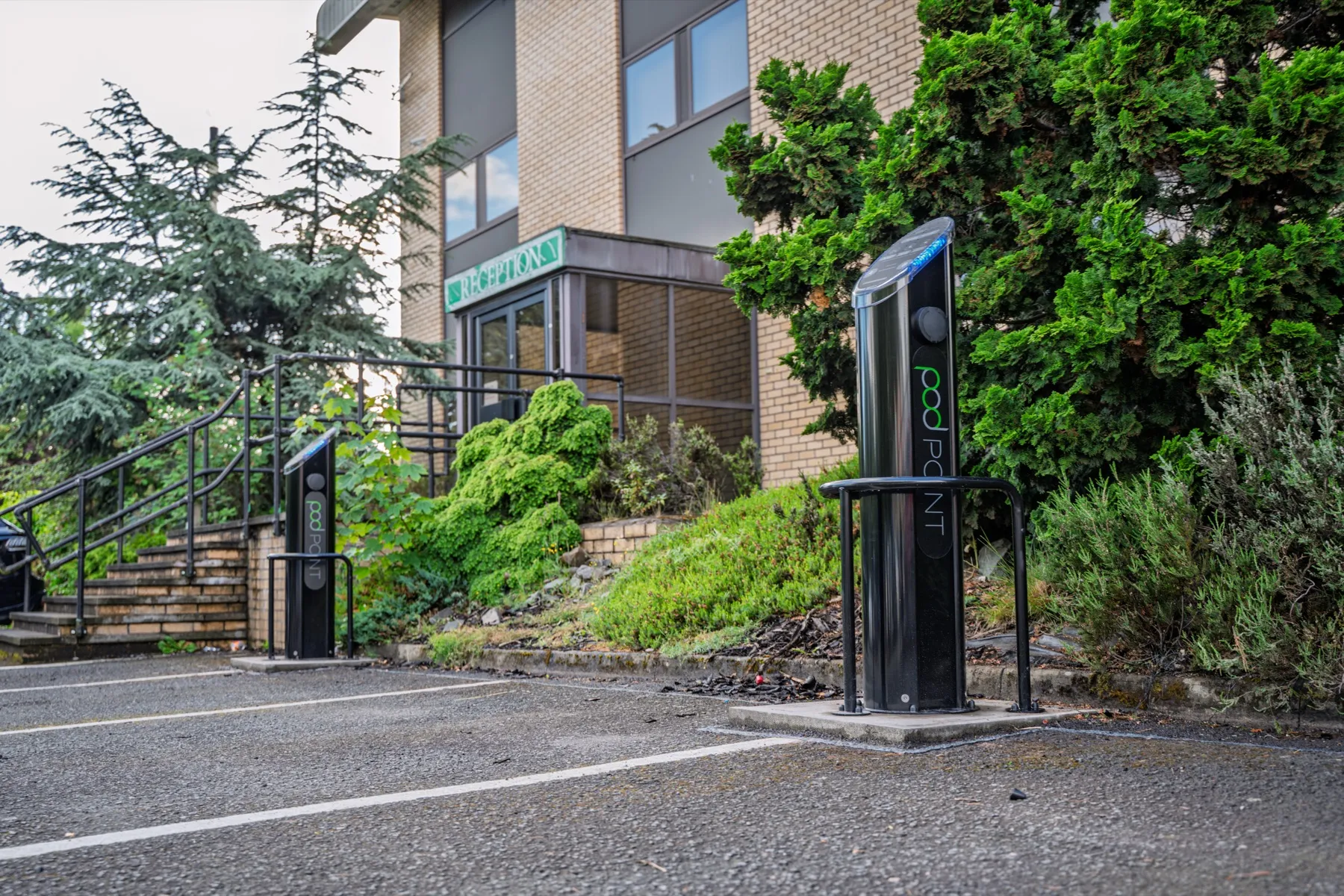 B&Q Regional Consolidation Centre, workplace EV charging