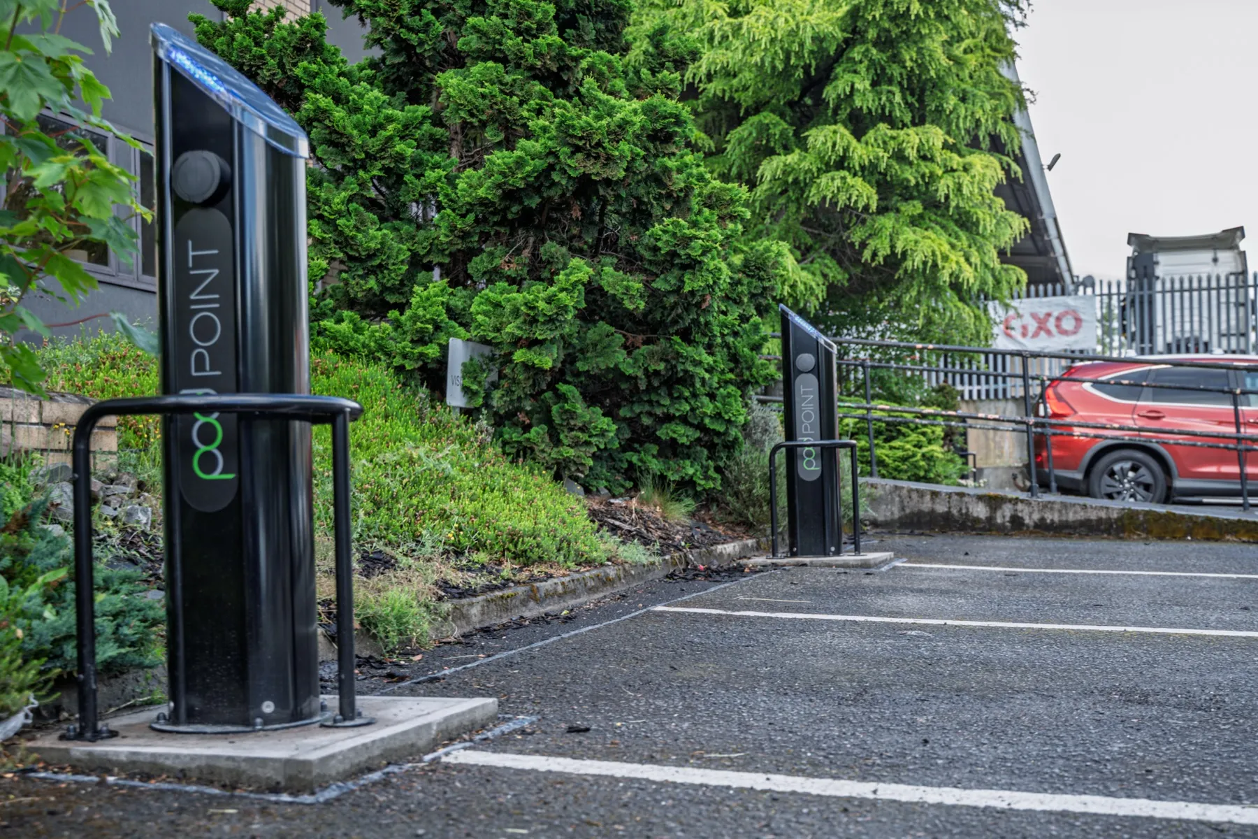 B&Q Regional Consolidation Centre, workplace EV charging