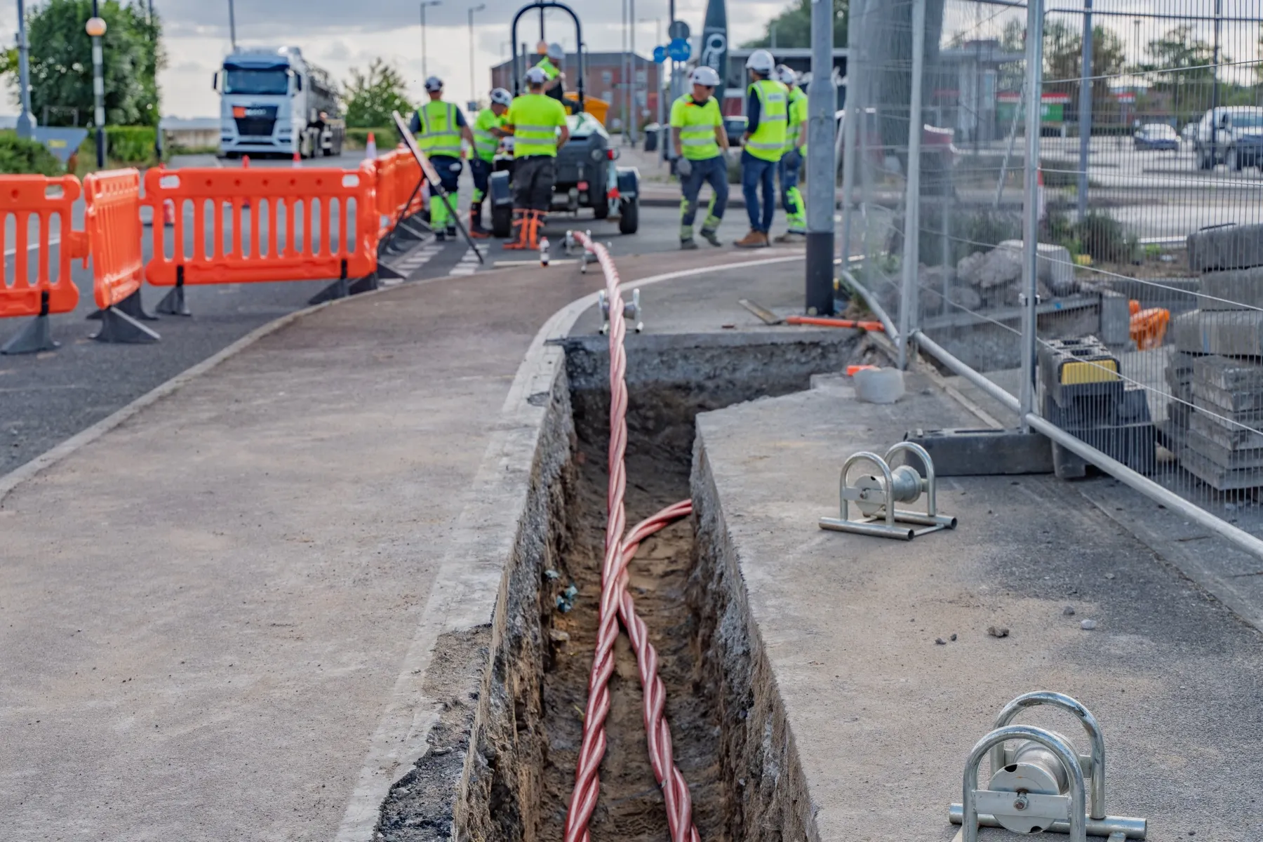 Hull Quays, enabling civils & connection works