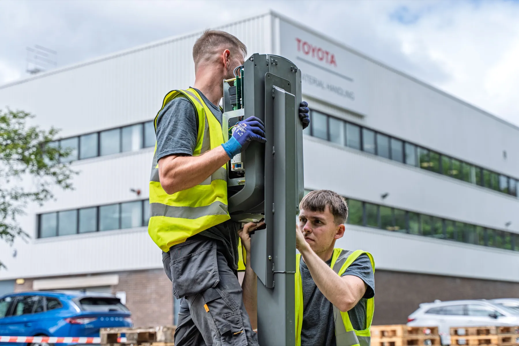 Toyota Material Handling, MER EV charging installation